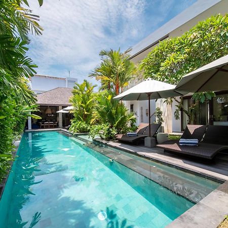 Villa Nikaia By Villa Finder Seminyak  Luaran gambar